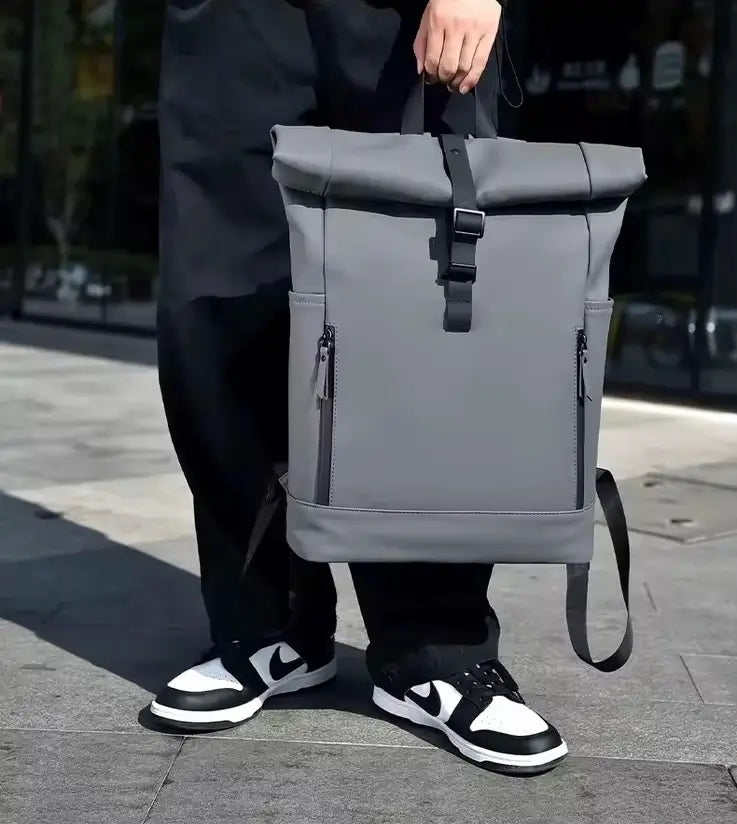 Rolltop Rucksack grau – elegantes, wasserabweisendes Design, multifunktional