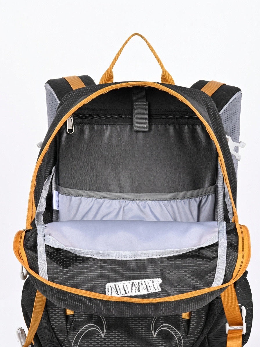 Velwel Wanderrucksack geöffnet — geräumiges Hauptfach mit mehreren Fächern für Wanderausrüstung