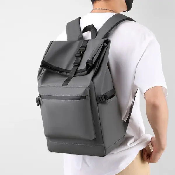 Rebel Rolltop Rucksack Grau – elegantes Design, leicht und multifunktional
