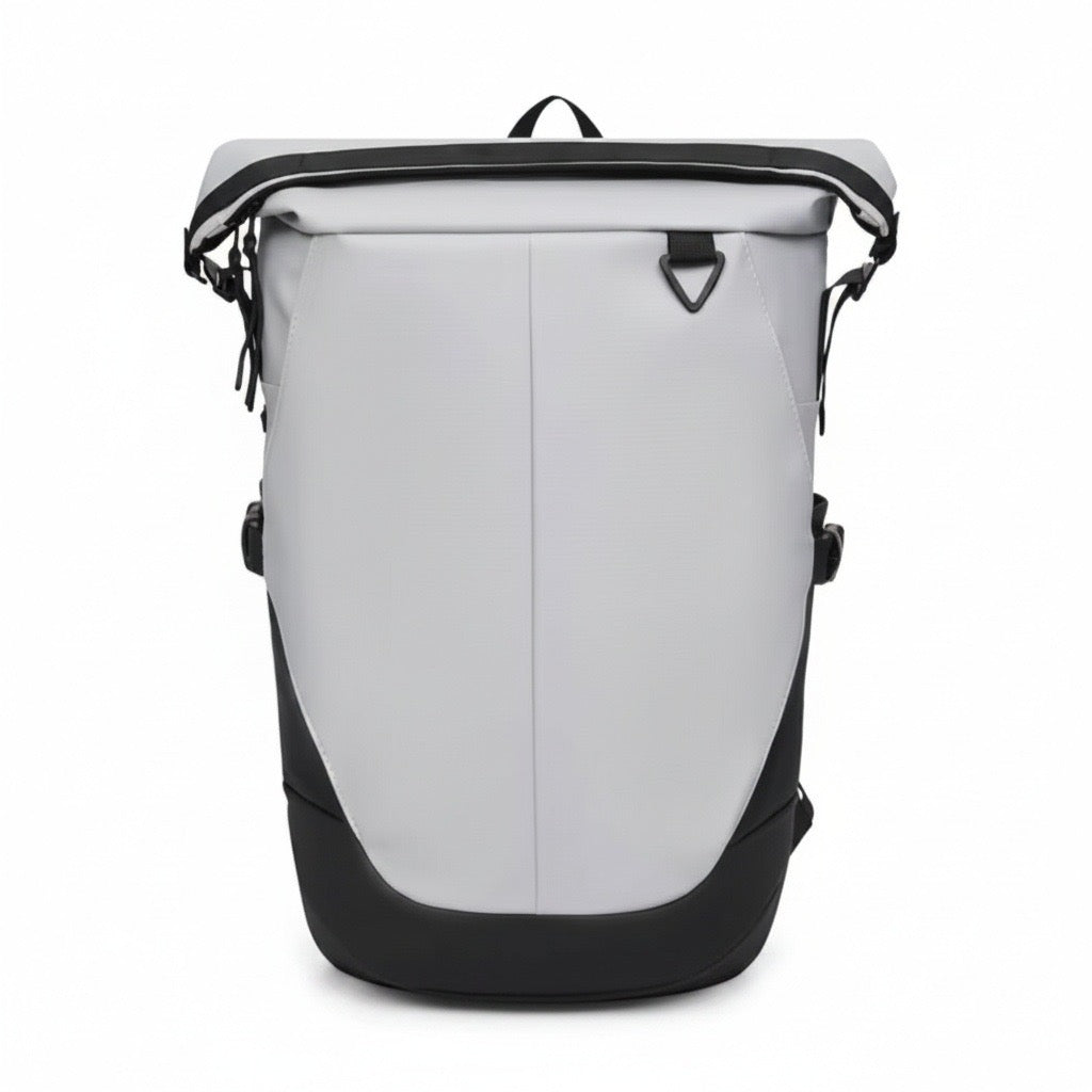 Frontansicht des hellgrauen Rollverschluss-Rucksacks mit minimalistischem und elegantem Design