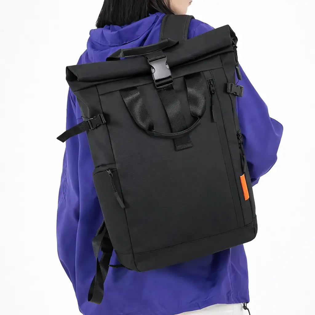 Premium wasserdichter Rucksack in Schwarz mit modernem minimalistischen Design, ergonomischem Komfort und großem Fassungsvermögen