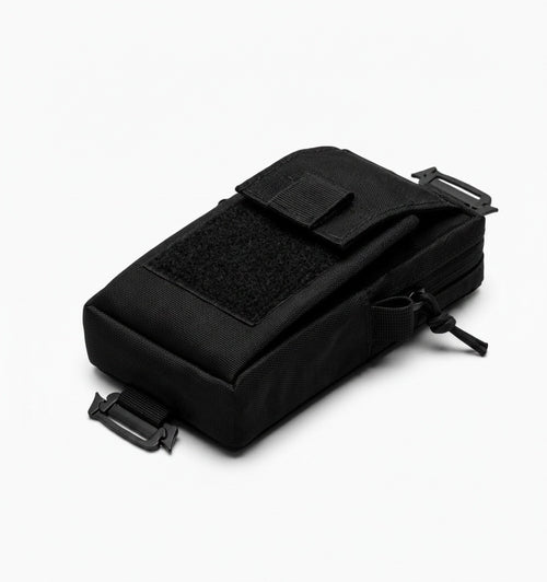  Velwel Handy-Tasche für Rucksack in Schwarz — Dreiviertelansicht, kompatibel mit Retraktor für sichere Handyhalterung beim Wandern